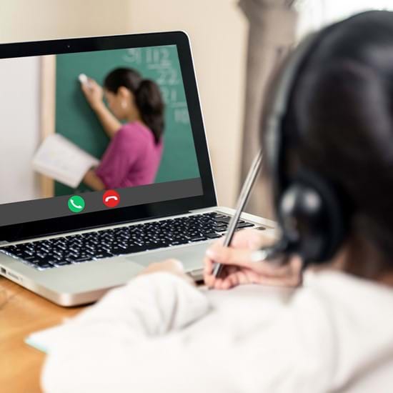 S’adapter à l’école virtuelle | Article de blogue de Kaleido